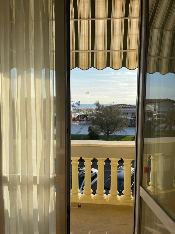 Hotel Valdinievole Lido di Camaiore Dış mekan fotoğraf