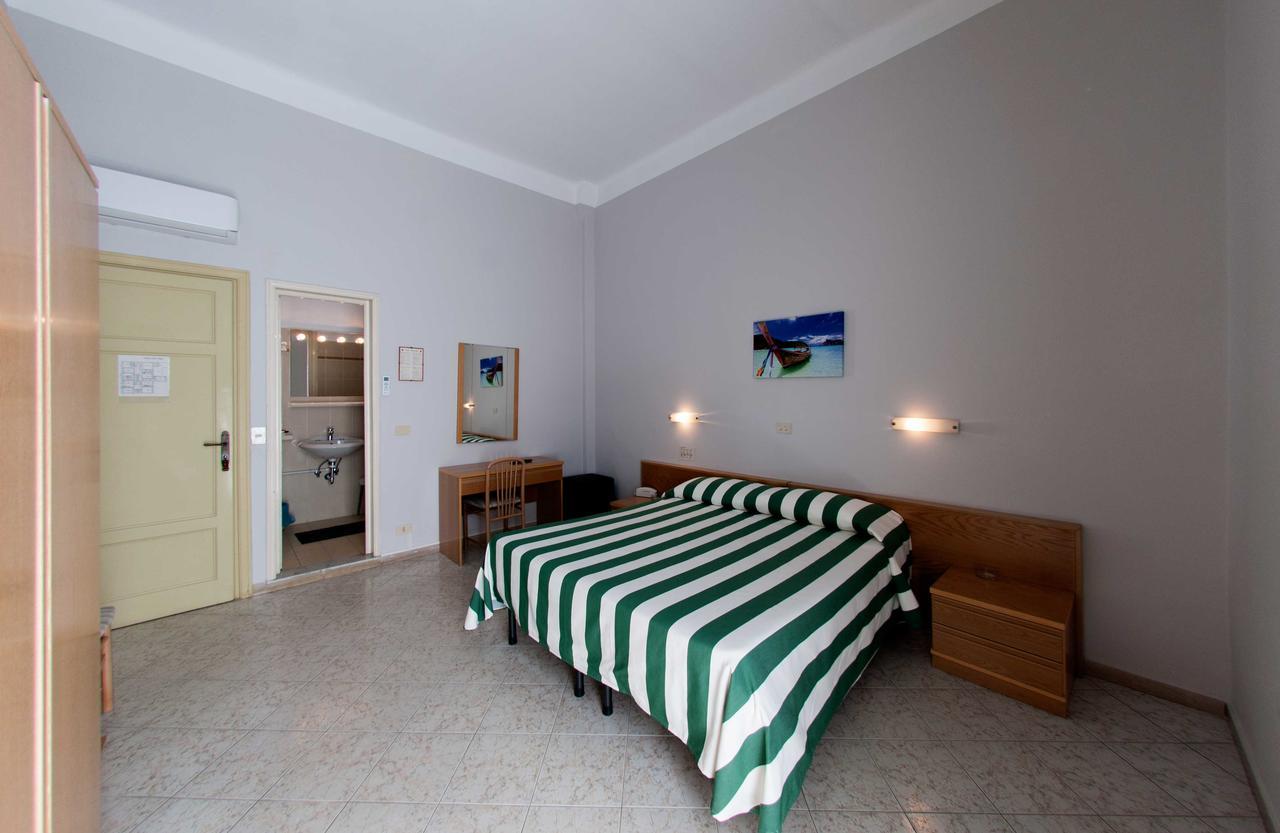 Hotel Valdinievole Lido di Camaiore Dış mekan fotoğraf